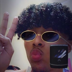 Meet your Posher, Emmanuel